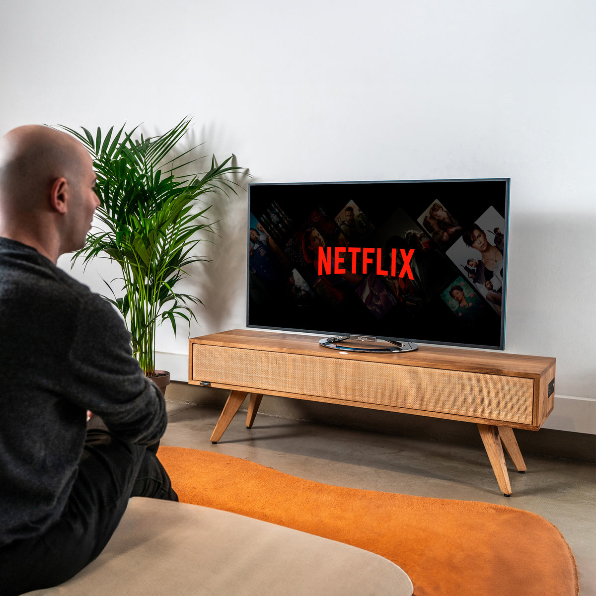 TV STAND (NATURAL)